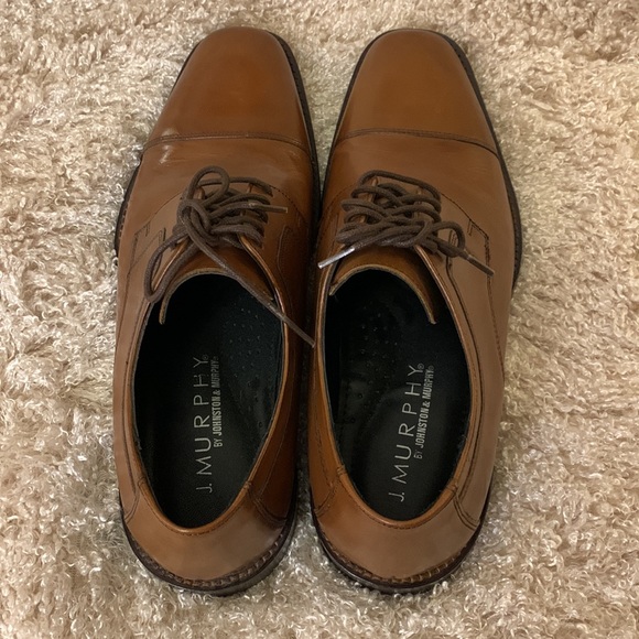 J. Murphy by Johnston Murphy Novick Men\'s 9M Cognac Cap Toe Dress Shoes